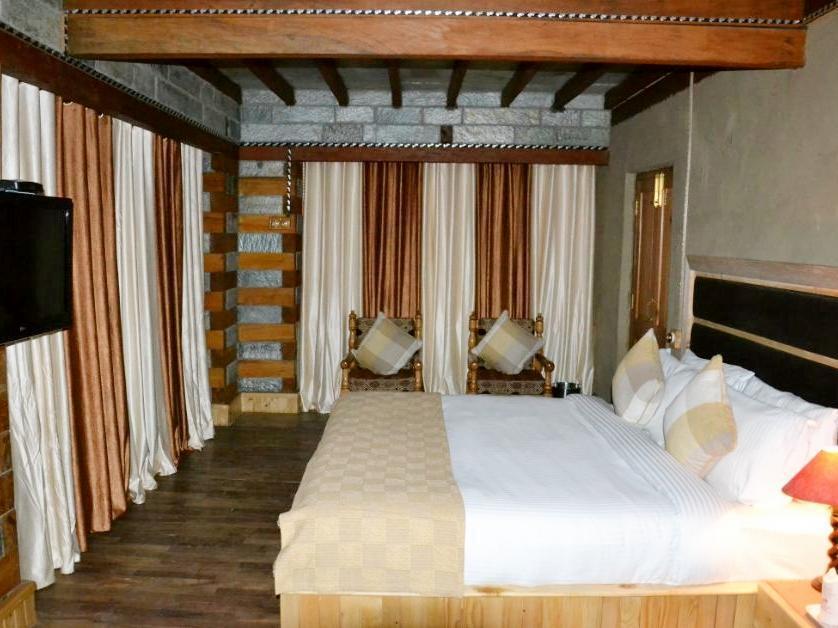 Shobla Kaathkuni Royale Kulu Exterior foto